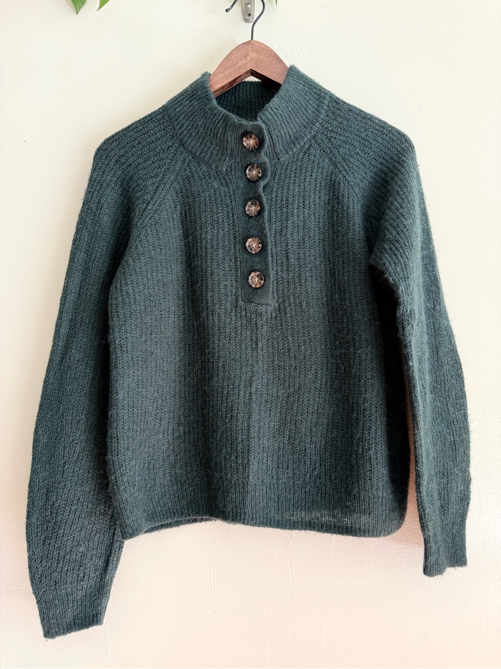 Marine layer wool- alpaca blend Green Button-Neck Women's Sweater size small
